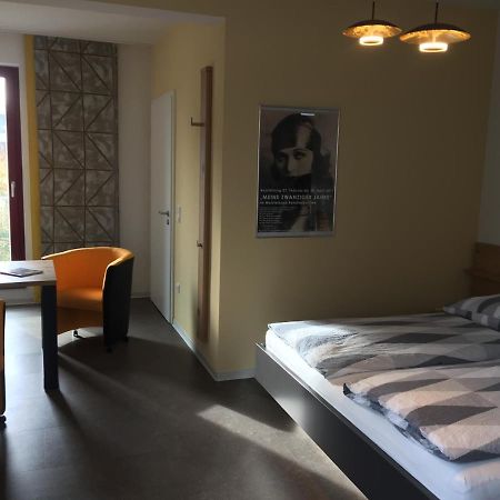Appartements Am Bauhaus Дессау Экстерьер фото