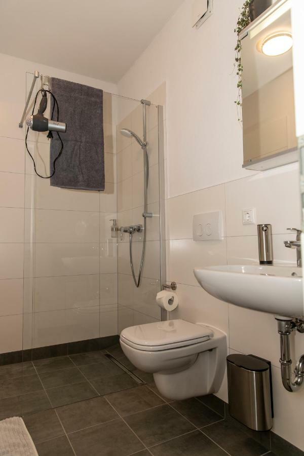 Appartements Am Bauhaus Дессау Экстерьер фото